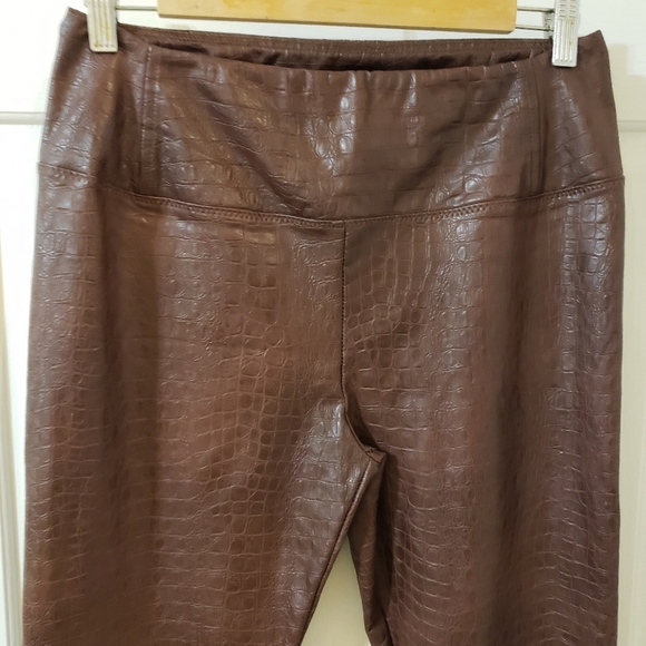 7 For All Mankind Chocolate Brown Faux Leather Leggings - Picture 2 of 8